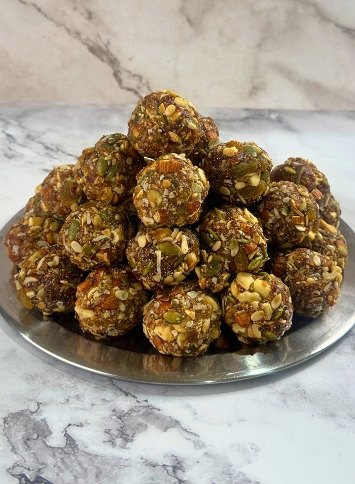 Dry fruit laddu